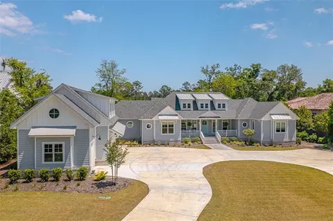135 Stillwater Dr, Saint Simons Island, GA 31522