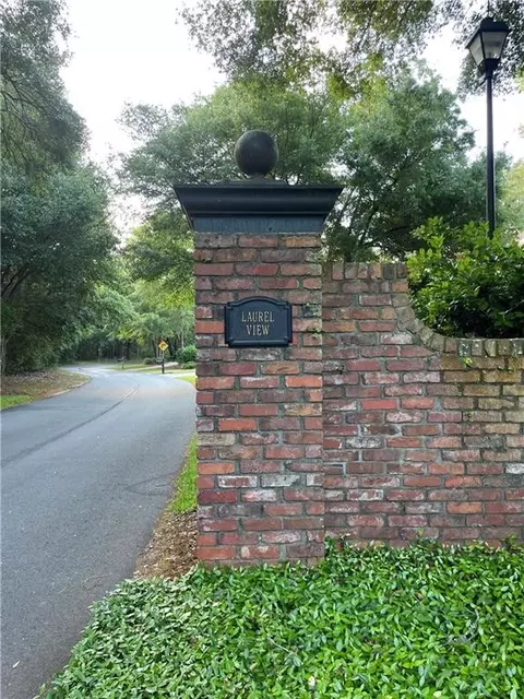115 Laurel View Dr, Saint Simons Island, GA 31522