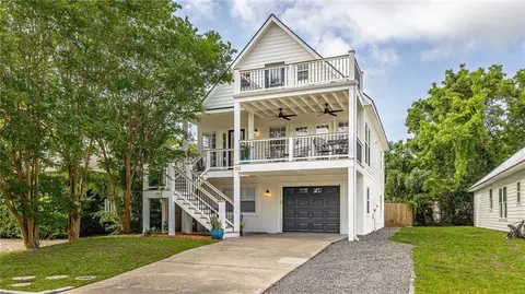 313 Holly St, Saint Simons Island, GA 31522