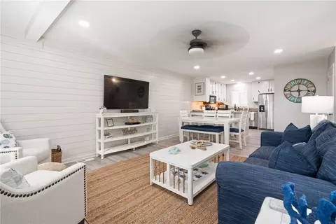 1508 Ocean Blvd #4, Saint Simons Island, GA 31522