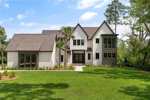 169 Stillwater Dr, Saint Simons Island, GA 31522