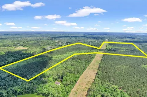 180 Nursery Pl, Brunswick, GA 31513