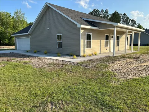 1261 Chart Ln, Townsend, GA 31331