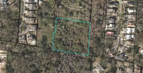 137 Odum Ln, Saint Simons Island, GA 31522