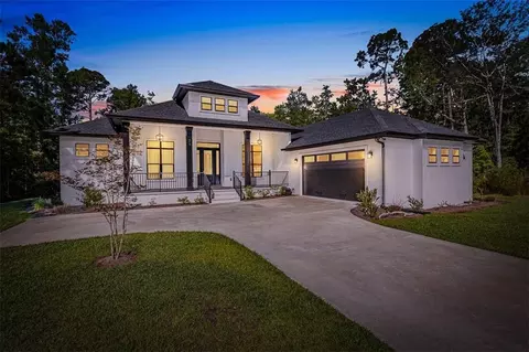 446 Canopy Ln, Waverly, GA 31565