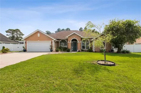348 Deerwood Village Dr, Woodbine, GA 31569