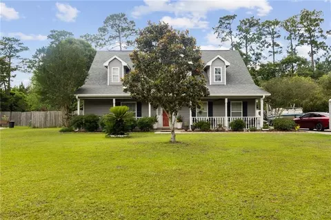 131 Deals Cir N, Woodbine, GA 31569