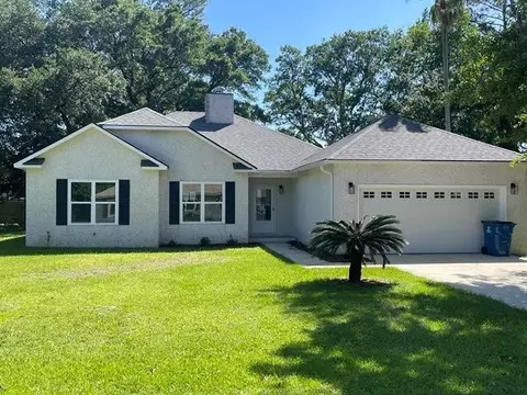 104 Honeybee Ln, Brunswick, GA 31525