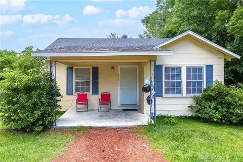 352 Pineview Dr, Waycross, GA 31501
