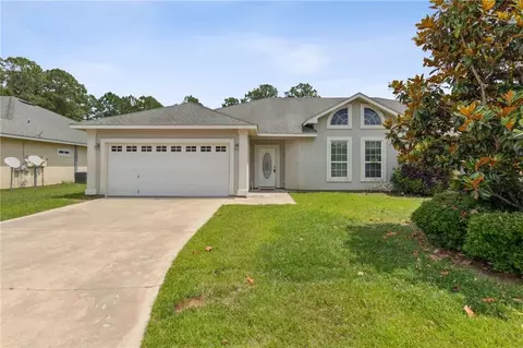 102 Magnolia Ct, Kingsland, GA 31548