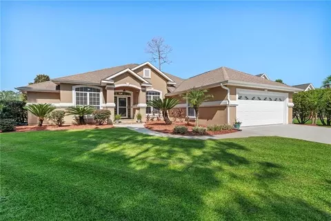121 Maybird Dr, Kingsland, GA 31548