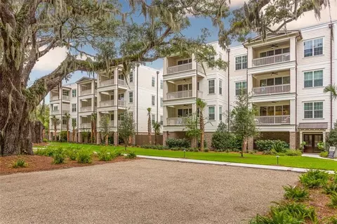 117 Gascoigne Ave #304, Saint Simons Island, GA 31522