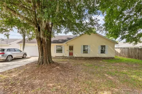 151 Lake Wellington Dr, Kingsland, GA 31548