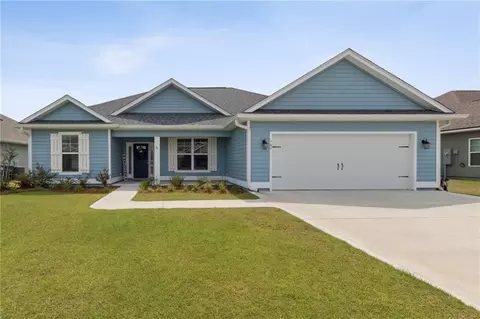 107 Vela Ct, Kingsland, GA 31548