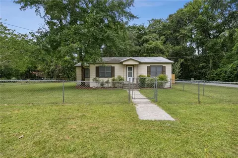 300 Colson Ave, Woodbine, GA 31569