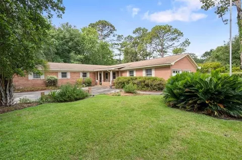860 N Beachview Dr #B, Jekyll Island, GA 31527