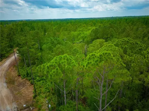 1 Coastal Estates Dr, Brunswick, GA 31525