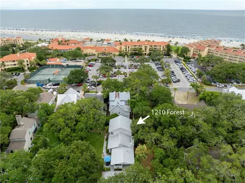 1210 And 1212 Forest St, Saint Simons Island, GA 31522