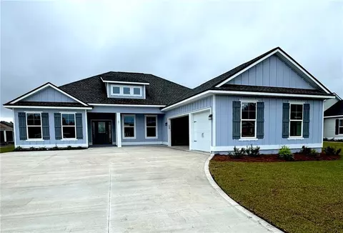 101 Whistler Dr, Kingsland, GA 31548