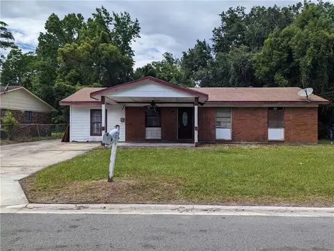 2239 Poinsettia Cir, Brunswick, GA 31520