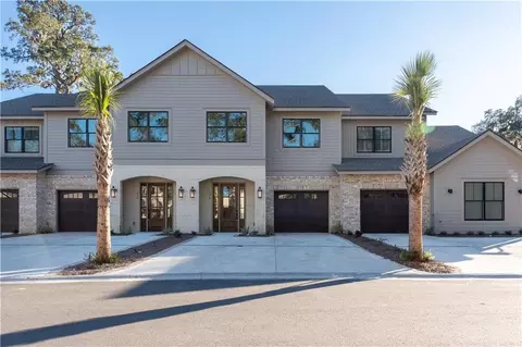 176 Fifty Oaks Ln, Saint Simons Island, GA 31522