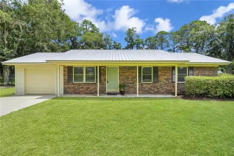 102 Spruce Rd, Brunswick, GA 31525