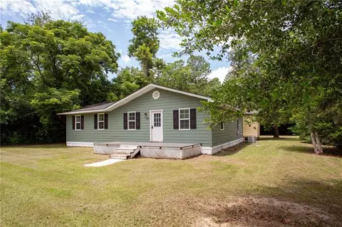 110 Yeomans St, Blackshear, GA 31516