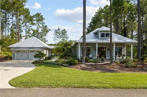 104 Wild Horse Ct, Saint Marys, GA 31558