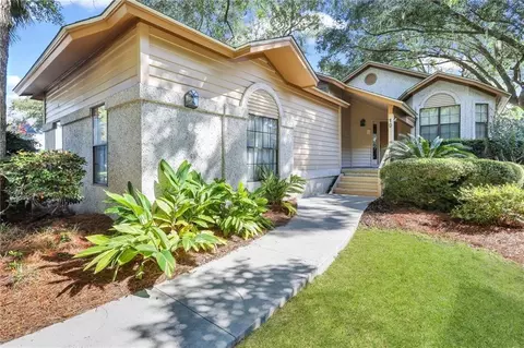 19 W Lake Dr, Saint Simons Island, GA 31522