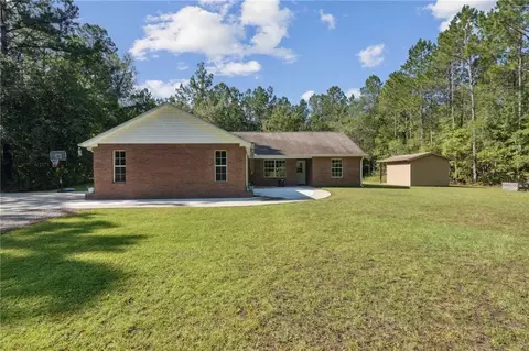 189 Mills Ln, Kingsland, GA 31548