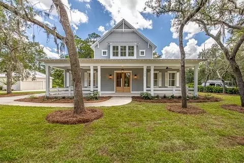 106 Robertson Cir, Saint Simons Island, GA 31522