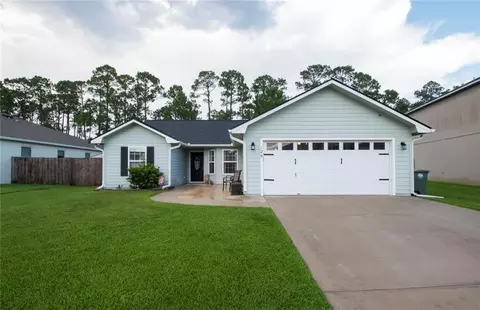 126 Cedar Circle Dr, Kingsland, GA 31548