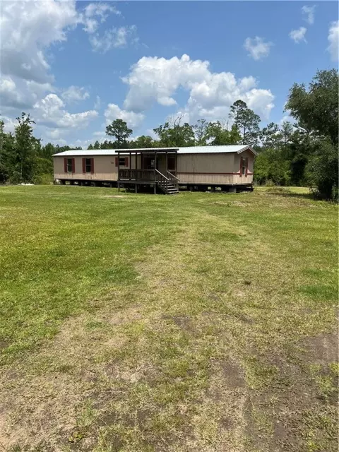 165 Mutts Pl, Nahunta, GA 31553
