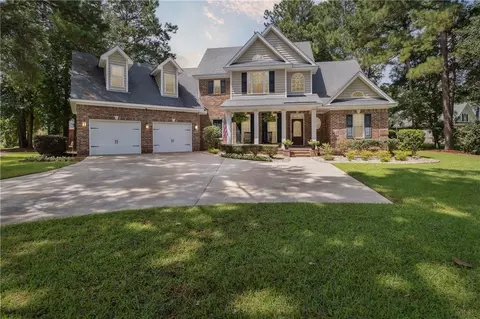 509 Kingston Cir, Richmond Hill, GA 31324