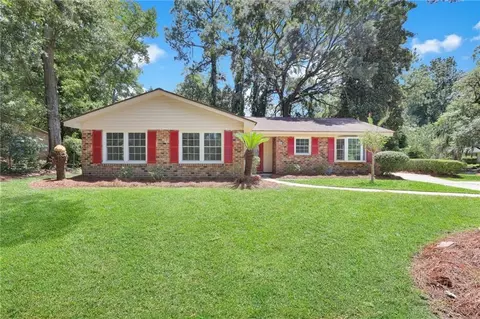321 Montclair Dr, Savannah, GA 31419