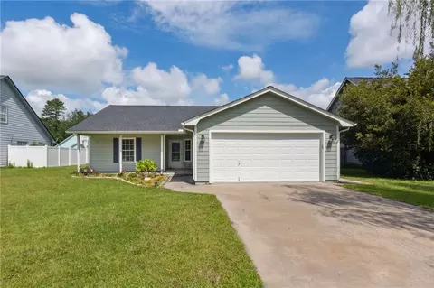 102 Beaver Ct, Kingsland, GA 31548