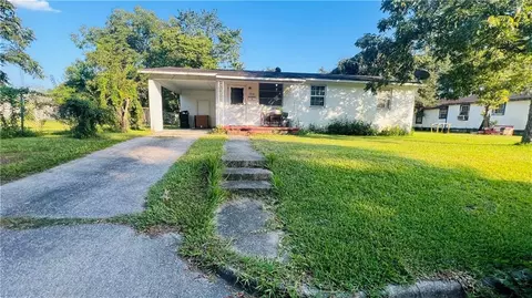 1212 Bernice St, Waycross, GA 31501