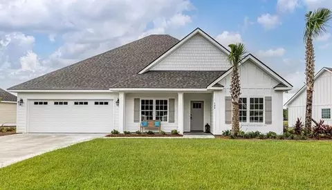37 Egrets Pass Dr, Brunswick, GA 31523