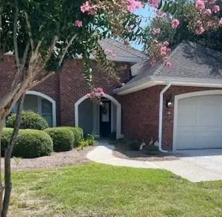 174 Fox Run Dr, Brunswick, GA 31525