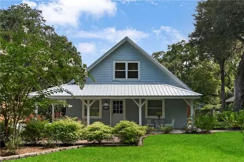 202 Holly St, Saint Simons Island, GA 31522