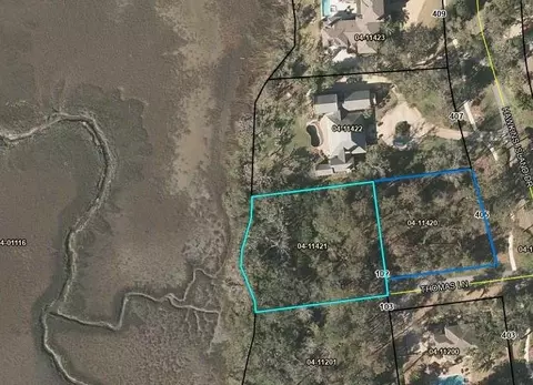 405 Hawkins Island Dr, Saint Simons Island, GA 31522