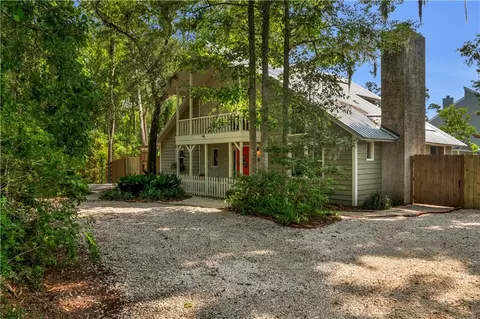 608 Sixth Ave, Saint Simons Island, GA 31522