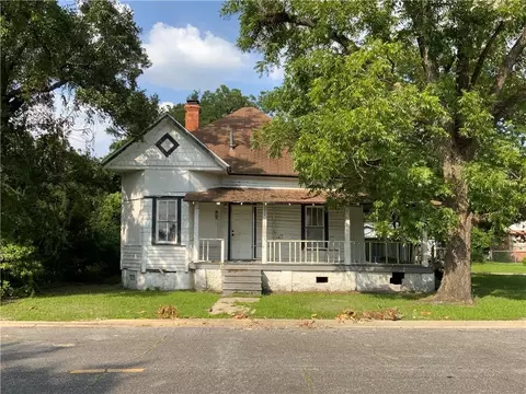 1708 Martin Luther King Dr, Waycross, GA 31501