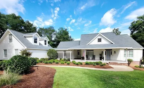 1243 S River Oaks Dr, Blackshear, GA 31516