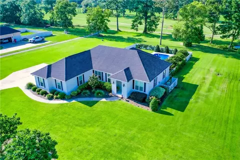 4111 Mulligan Cir, Blackshear, GA 31516
