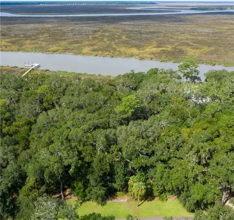 398 Pikes Bluff Dr #210, Saint Simons Island, GA 31522