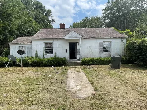 2400 Blain St, Brunswick, GA 31520