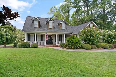 546 E Cardinal Cir, Saint Marys, GA 31558