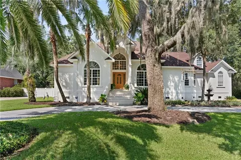 157 Harbor Pointe Dr, Brunswick, GA 31523