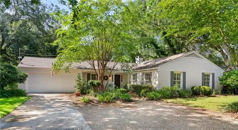 209 Wymberly Rd, Saint Simons Island, GA 31522